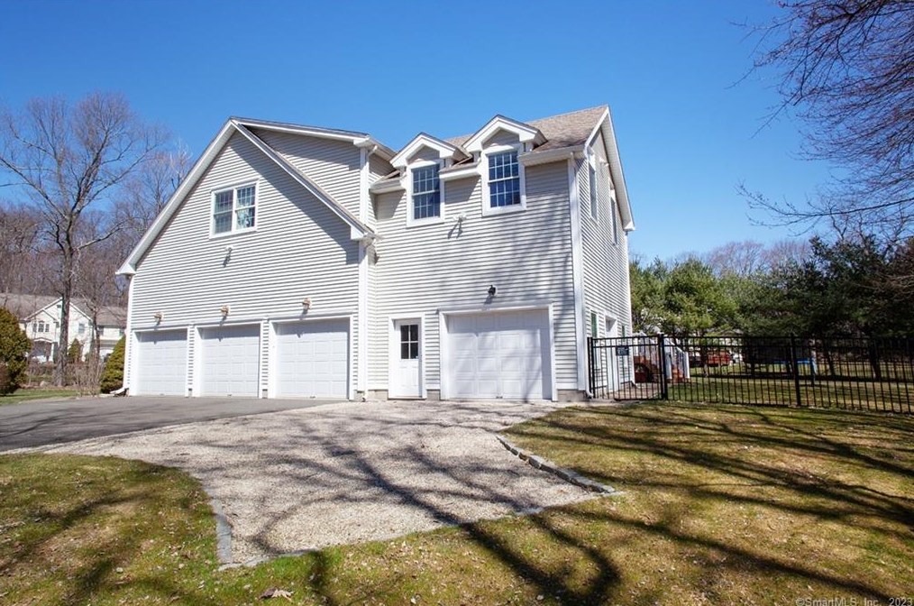 3 Nauset Ln, Unionville CT  06085-1490 exterior