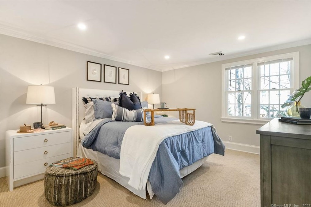 7 Short St, Westport CT  06880-2047 exterior