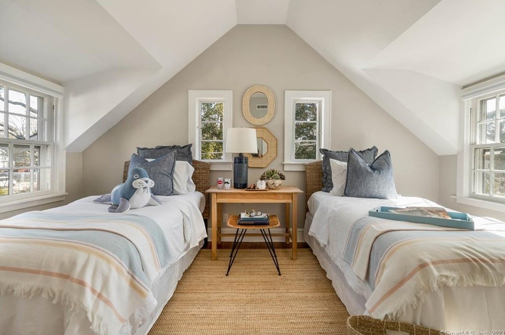 7 Short St, Westport CT  06880-2047 exterior