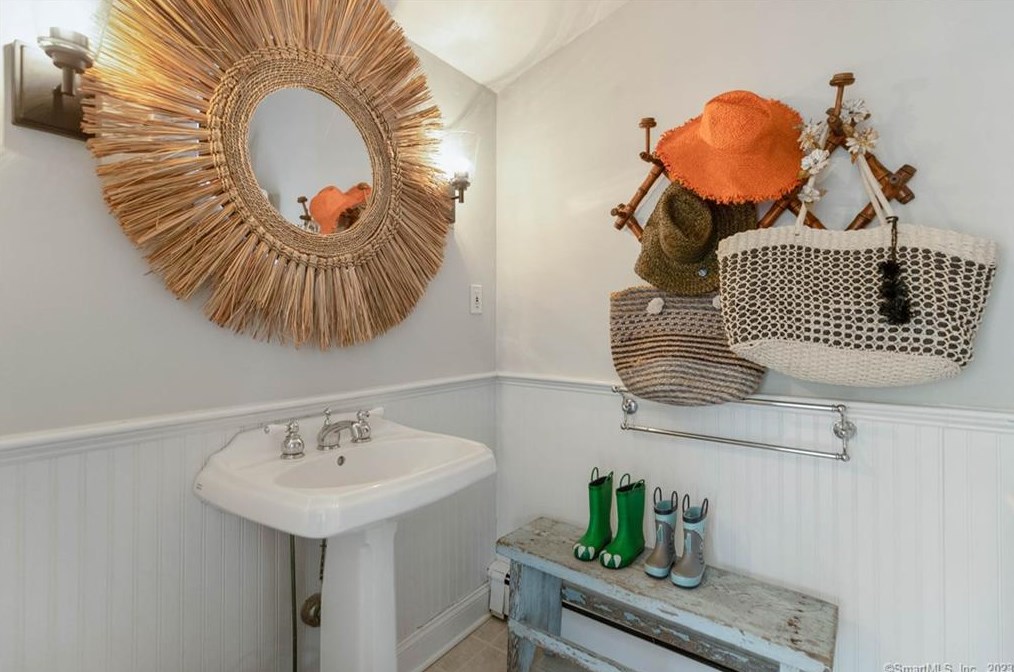 7 Short St, Westport CT  06880-2047 exterior