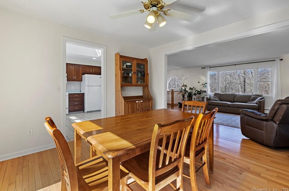 65 Barnshed Ln, Guilford CT  06437-1109 exterior