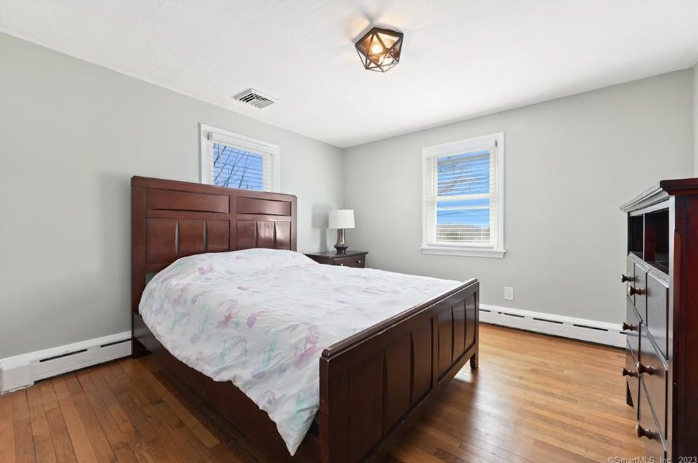 8 Lewis Dr, Watertown CT  06779-2014 exterior