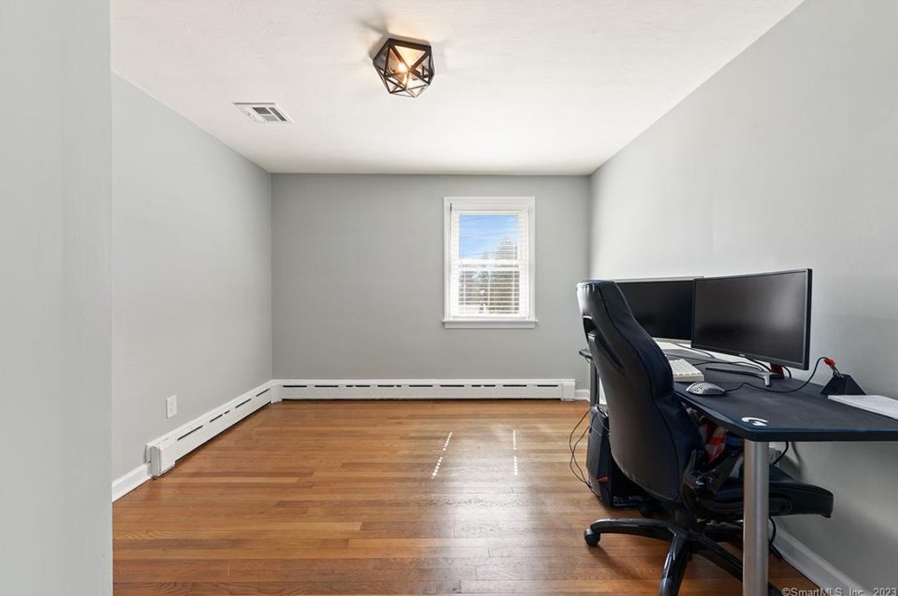 8 Lewis Dr, Watertown CT  06779-2014 exterior