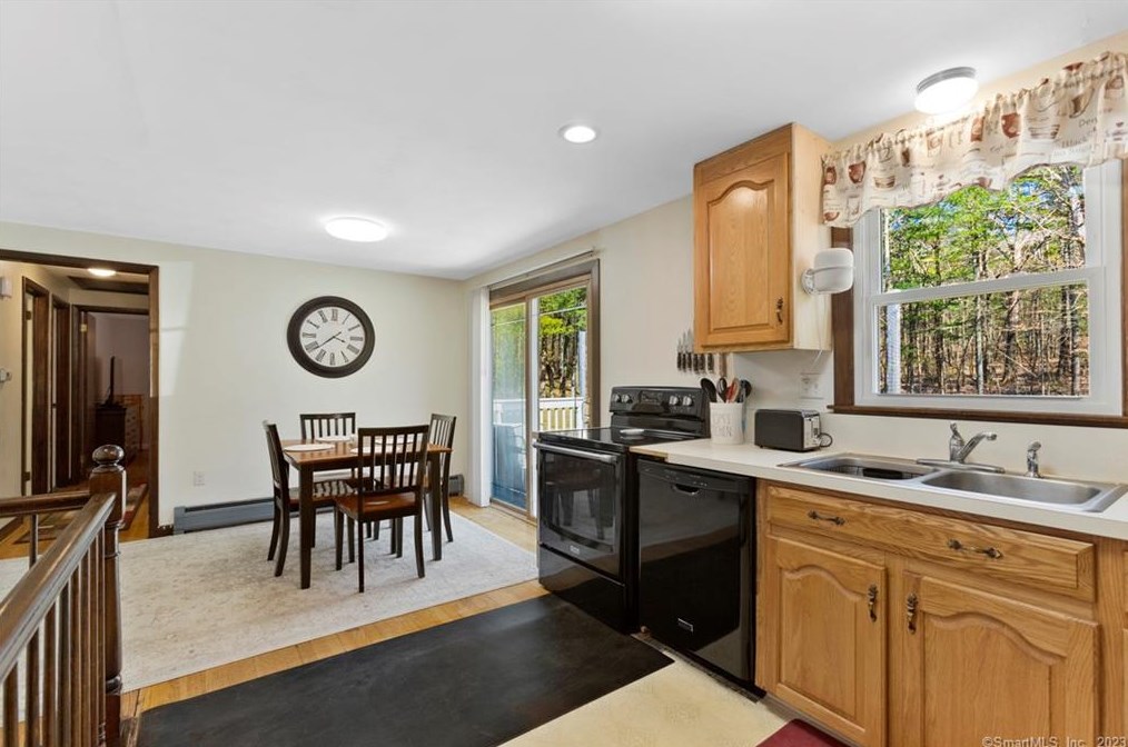 384 Crystal Lake Rd, Tolland CT  06084-2101 exterior