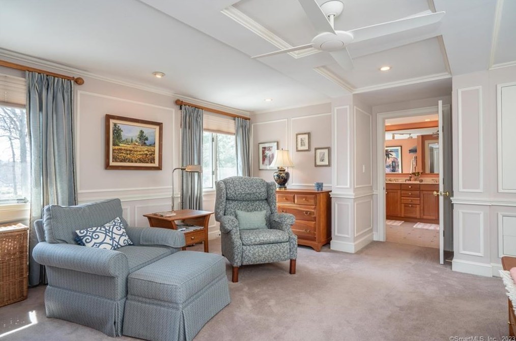 17 Mtn Ter Rd, Hartford CT 06107-1531 exterior