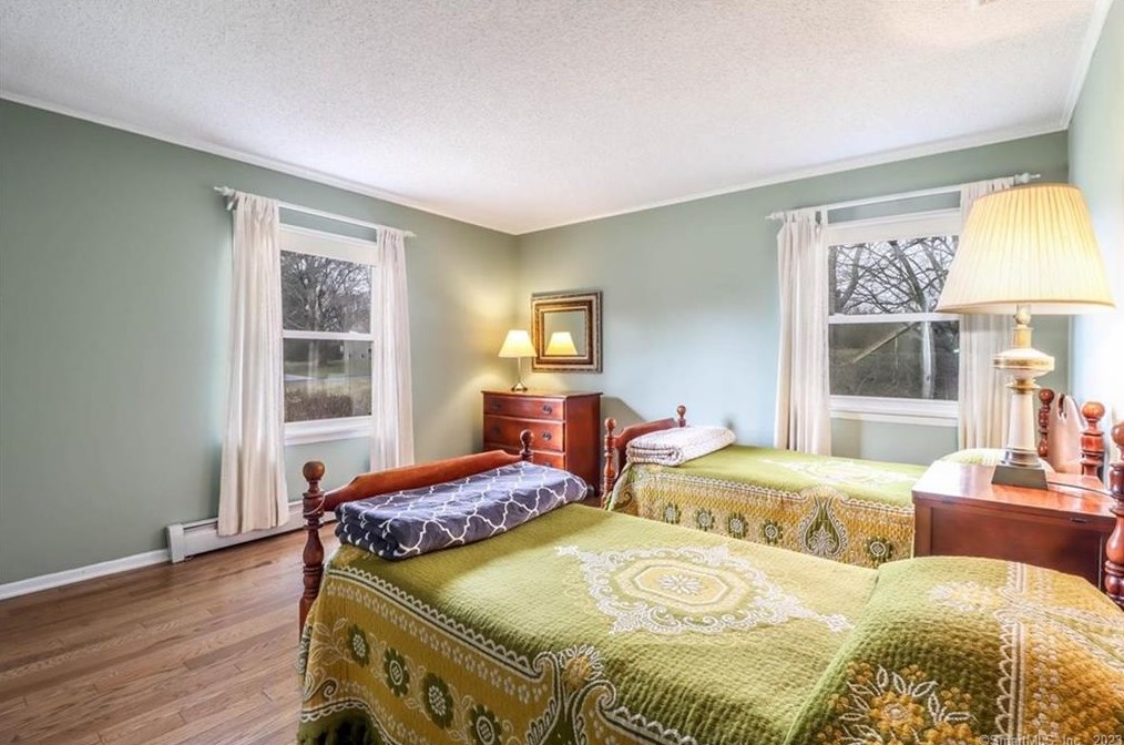 28 Meetinghouse Ter, Northville CT  06776-5118 exterior