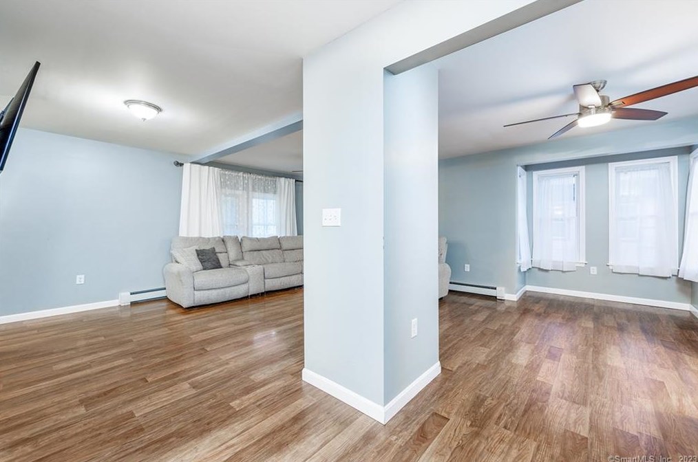 11 Phillips St, Plainfield CT  06374-1024 exterior