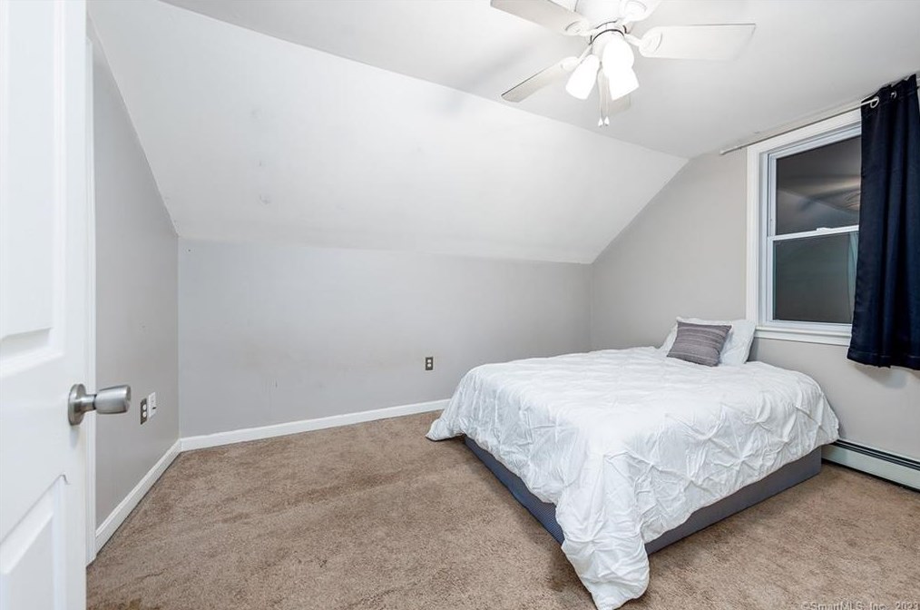 11 Phillips St, Plainfield CT  06374-1024 exterior