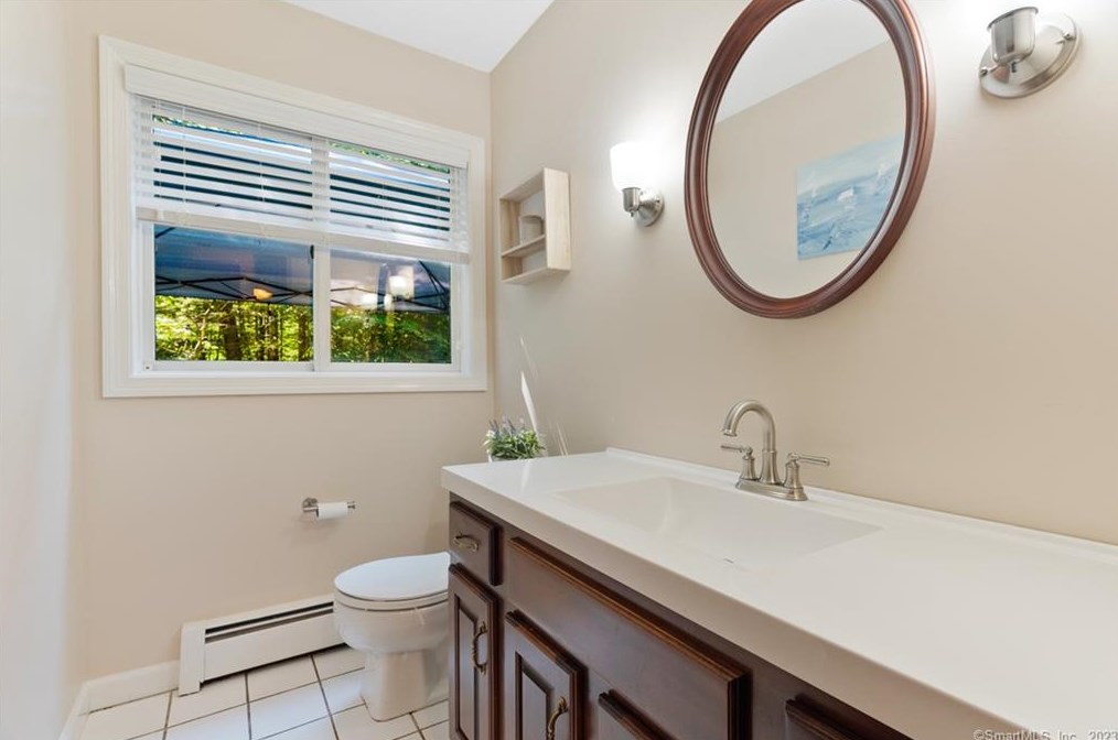 7 Silver Birch Ln, Clinton CT  06413-1174 exterior