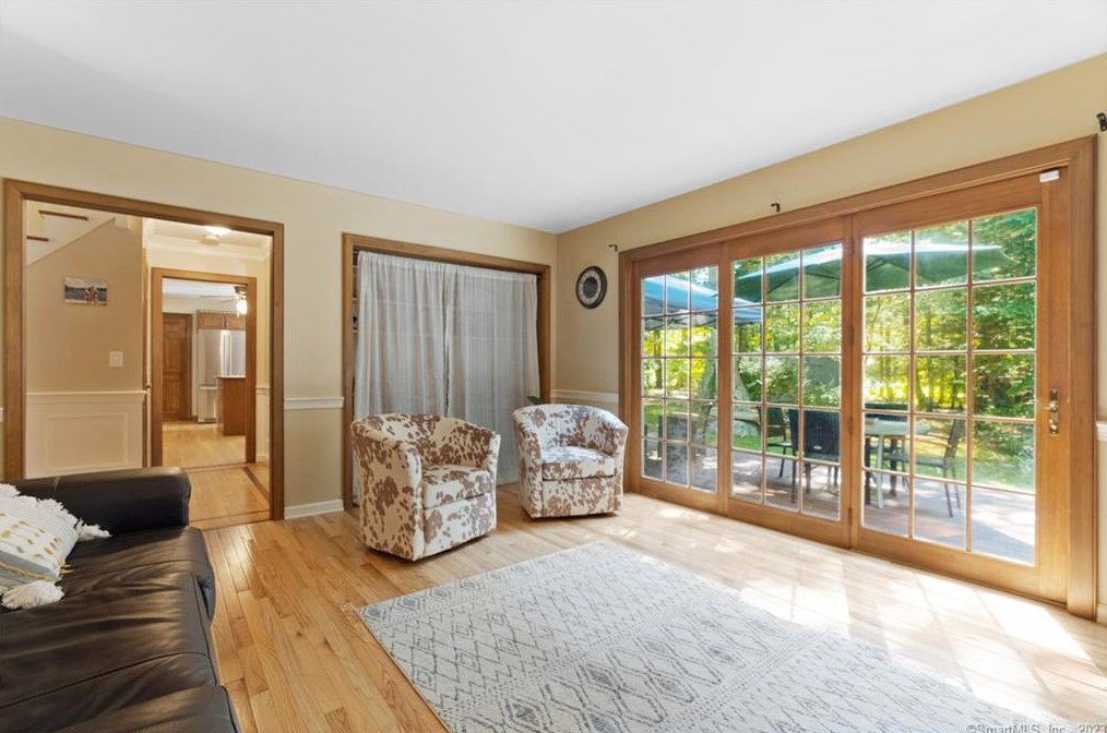 7 Silver Birch Ln, Clinton CT  06413-1174 exterior