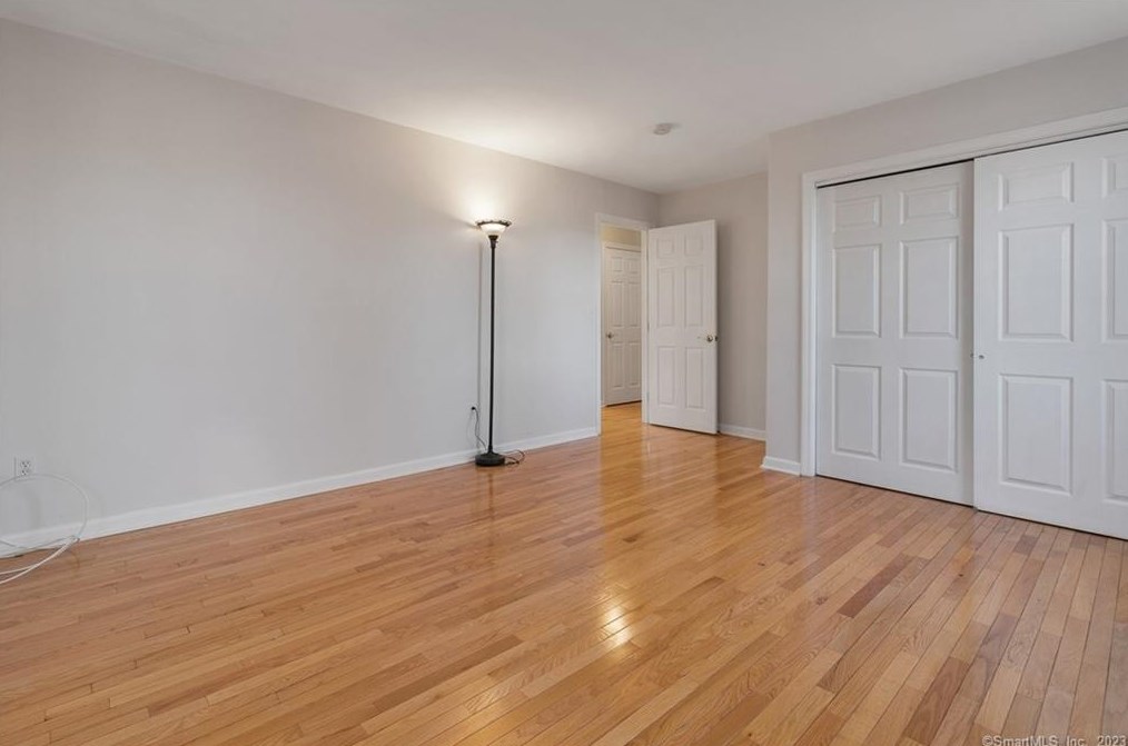 62 Crestwood Rd, Stratford CT  06614-1407 exterior