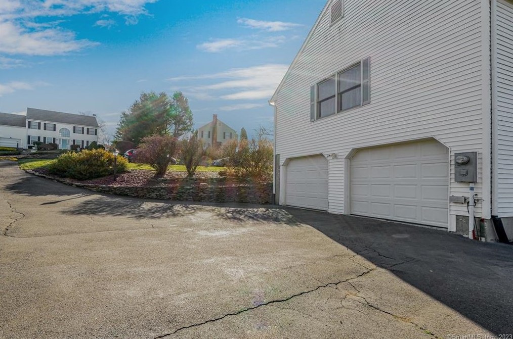 170 Mount Fair Dr, Watertown CT  06795-1670 exterior