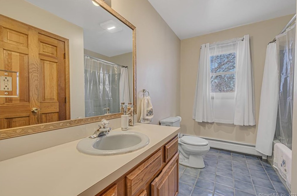 170 Mount Fair Dr, Watertown CT  06795-1670 exterior