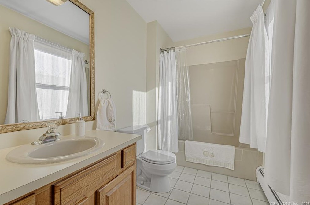 170 Mount Fair Dr, Watertown CT  06795-1670 exterior