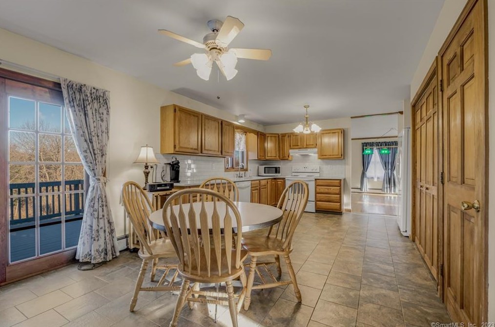 170 Mount Fair Dr, Watertown CT  06795-1670 exterior