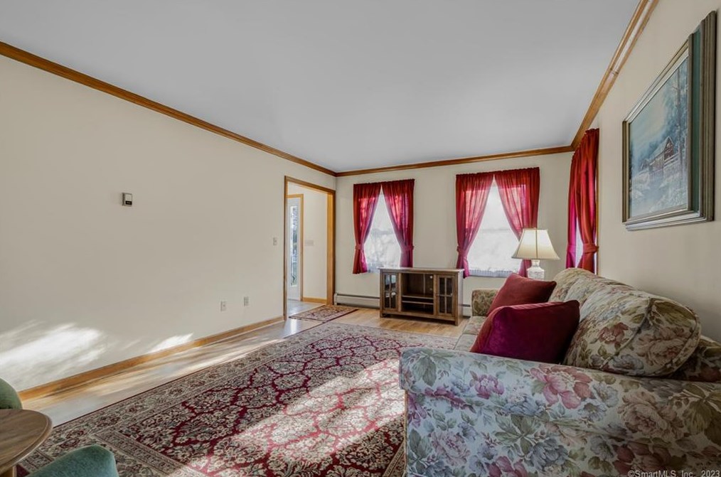 170 Mount Fair Dr, Watertown CT  06795-1670 exterior