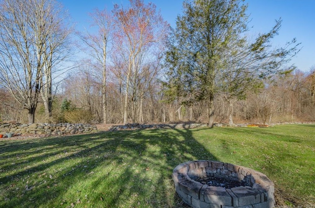 170 Mount Fair Dr, Watertown CT  06795-1670 exterior