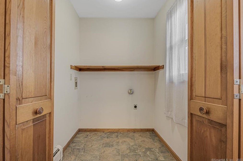 170 Mount Fair Dr, Watertown CT  06795-1670 exterior