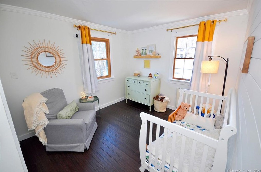 9 Highfield Dr, Unionville CT  06013-1510 exterior