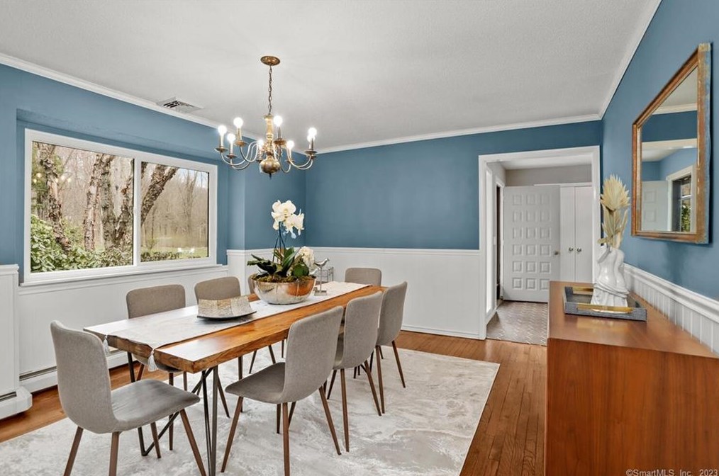16 Bartram Dr, West Redding CT  06896-1508 exterior