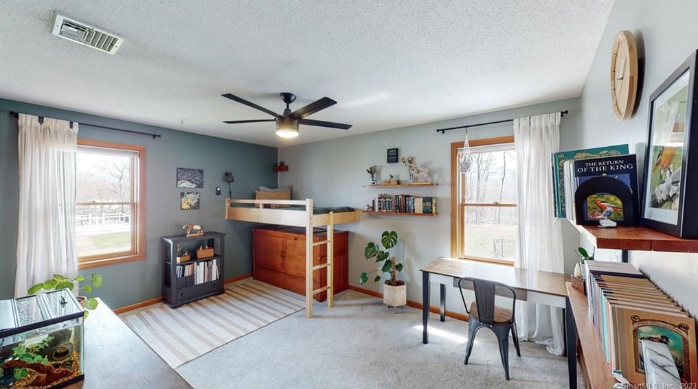 11 Eddon Dr, New Haven CT  06512-1057 exterior