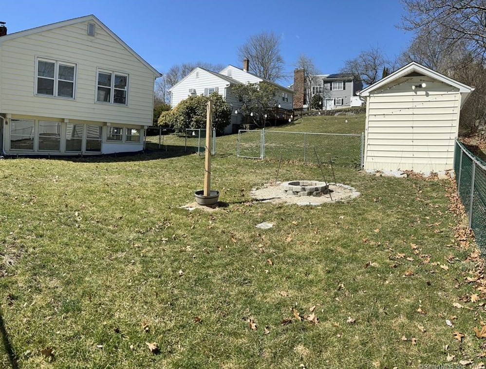 159 Radnor Ln, Watertown CT  06779-2019 exterior