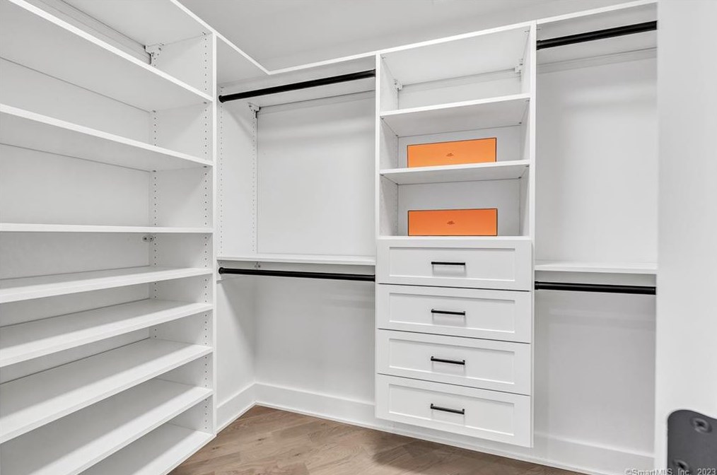 125 Compo Rd S Ln, Westport CT  06880 exterior