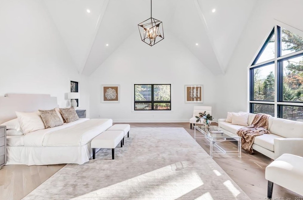 125 Compo Rd S Ln, Westport CT  06880 exterior