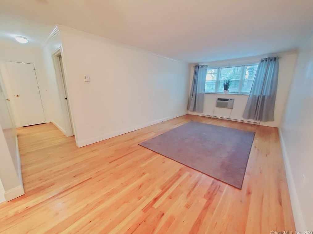637 Cove Rd #d5, Stamford, CT 06902