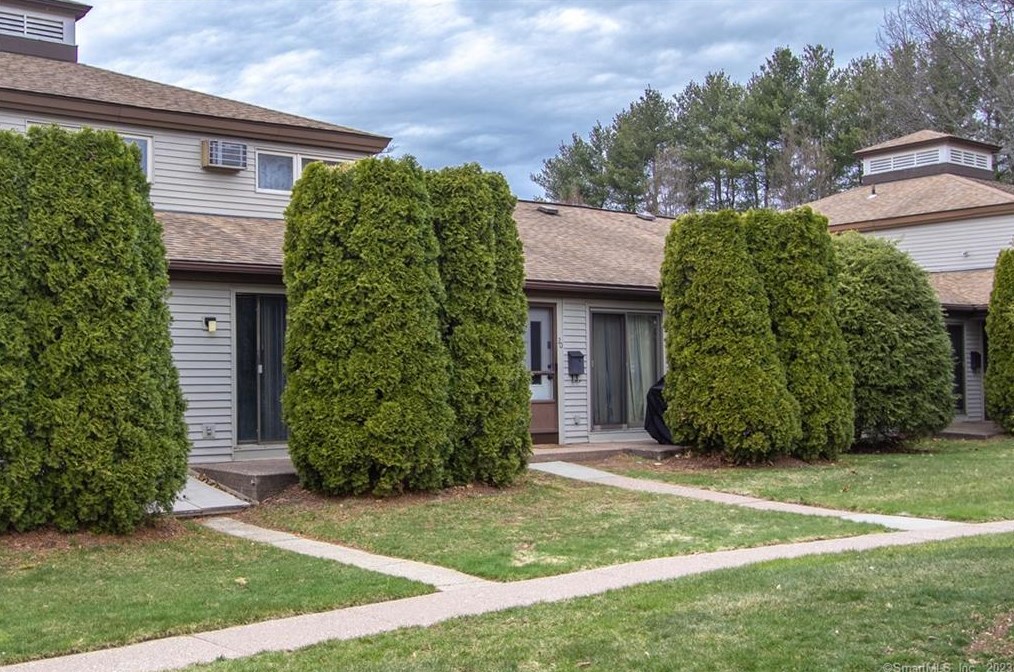 165 South St, Vernon CT  06066-4429 exterior
