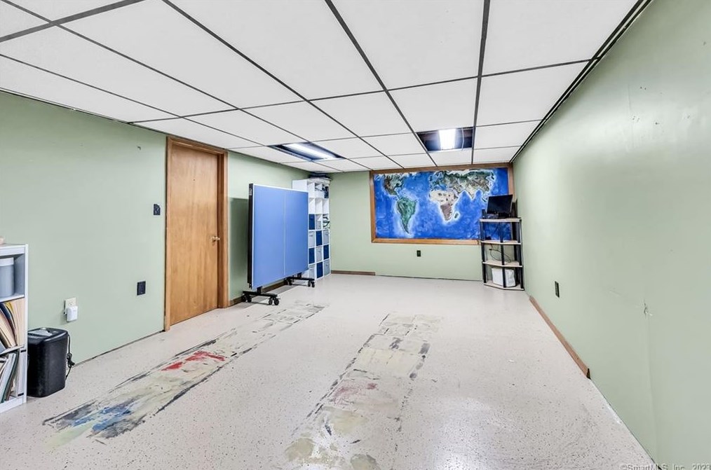 1405 East St, Suffield CT  06078-1308 exterior
