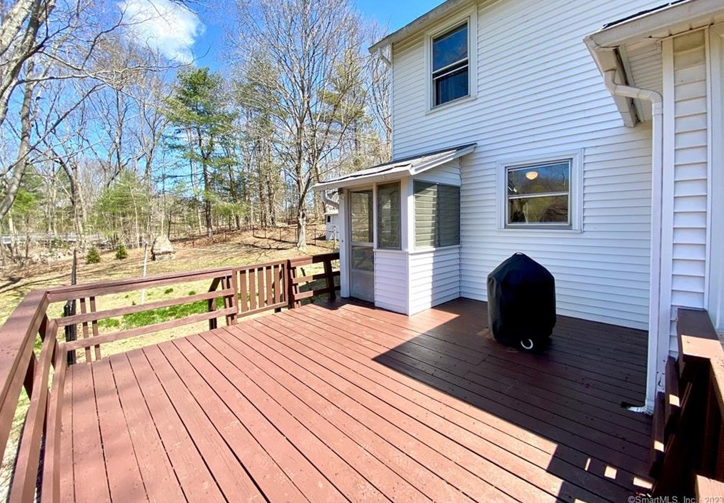 164 Packer Rd, Mystic CT  06355-1100 exterior