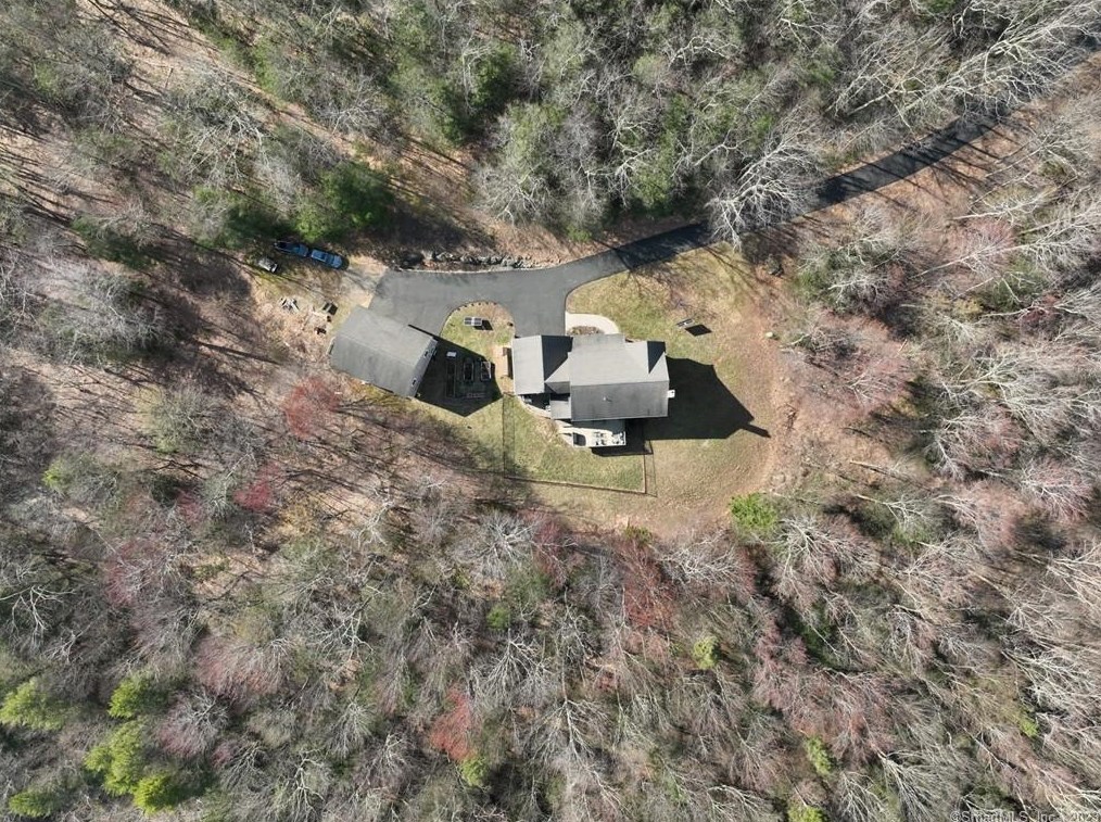 44 Ratlum Mountain Rd, Winsted CT  06063-1807 exterior