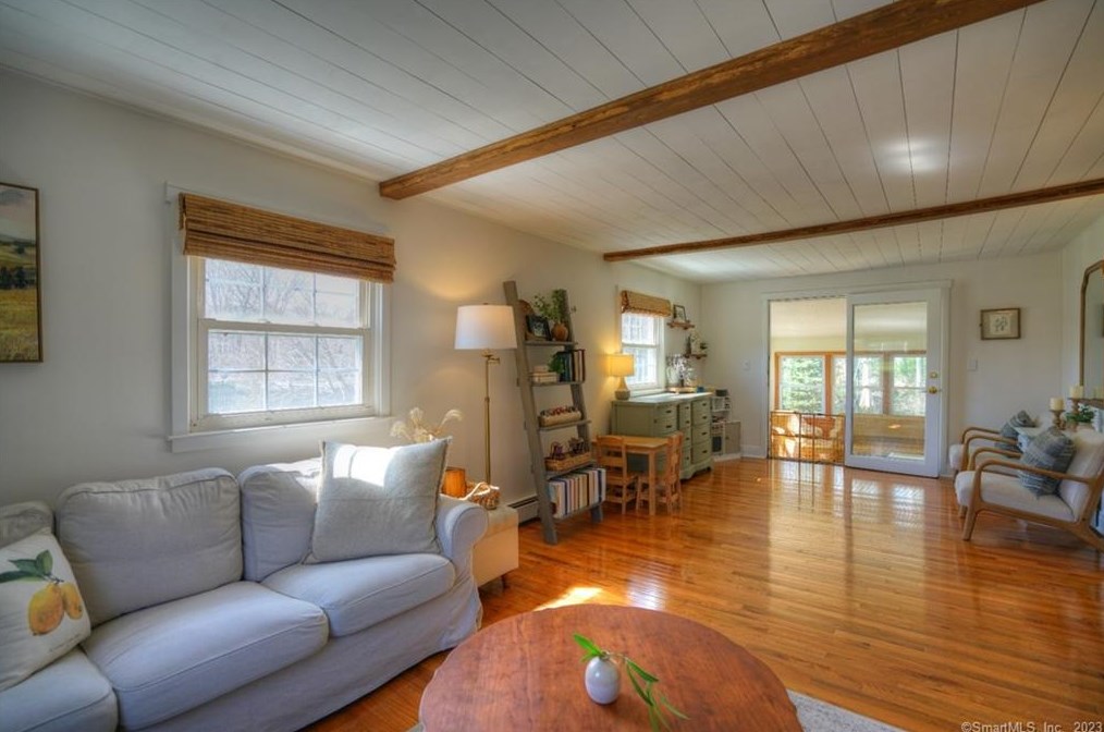 47 Noank Ledyard Rd, Mystic CT  06355-1615 exterior