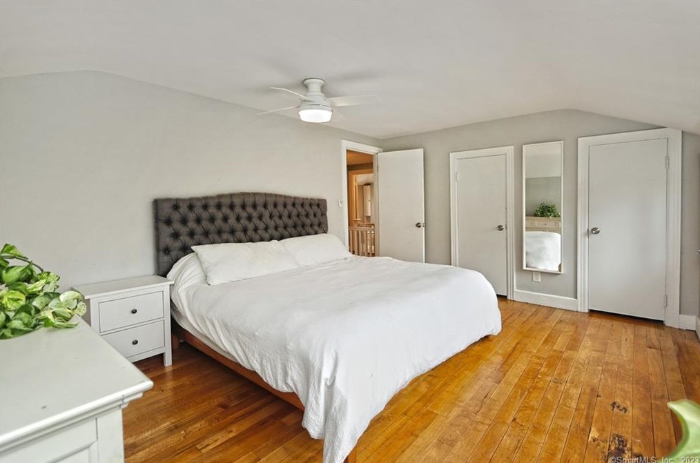 100 Lakeview Ter, New Haven CT  06515-1811 exterior