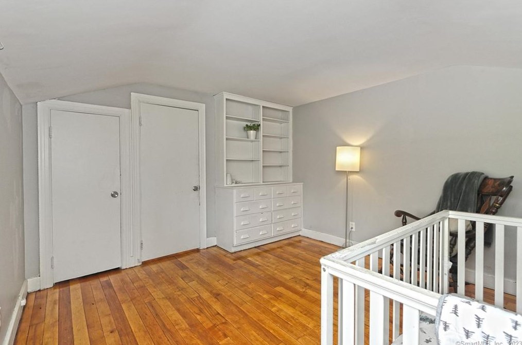 100 Lakeview Ter, New Haven CT  06515-1811 exterior