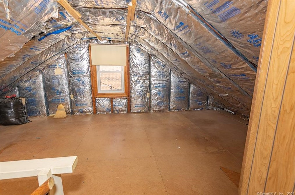 125 Kensington Ave, Meriden CT  06451-2011 exterior