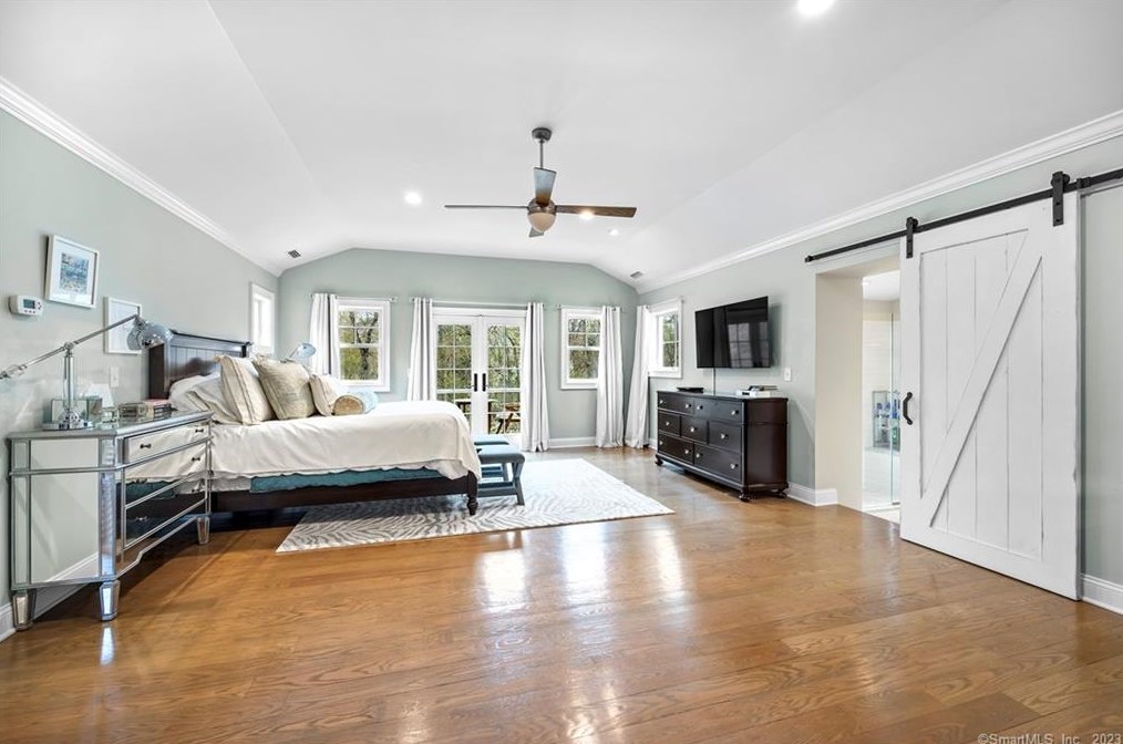 62 Mistywood Ln, Fairfield CT  06824-1620 exterior