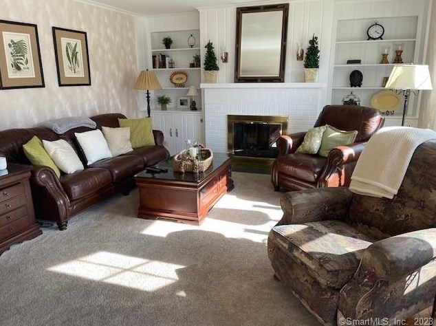 21 Juniper Ridge Dr, Danbury CT  06811-4718 exterior