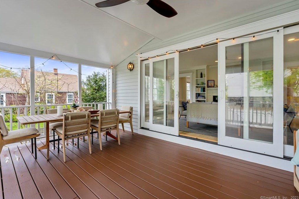 20 Apple Tree Trl, Westport CT  06880-6803 exterior