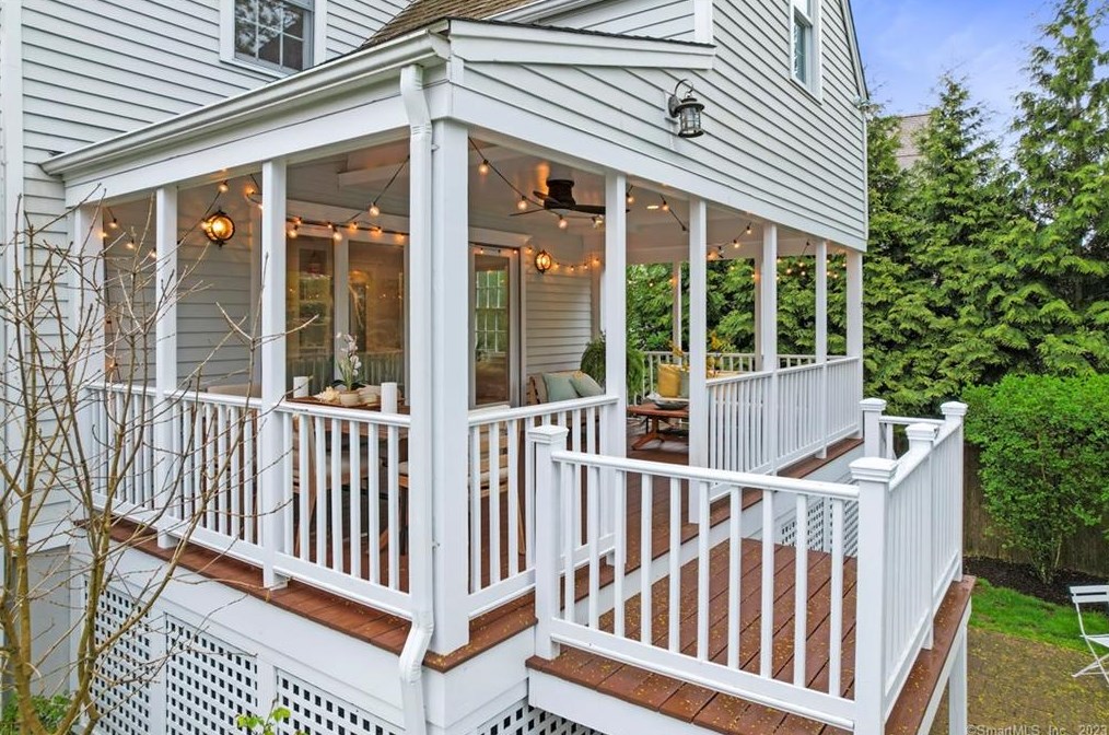 20 Apple Tree Trl, Westport CT  06880-6803 exterior