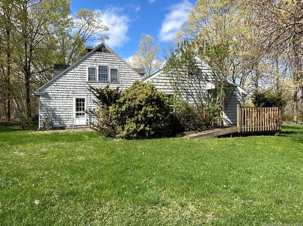 214 Berkshire Rd, Sandy Hook CT  06482-1548 exterior