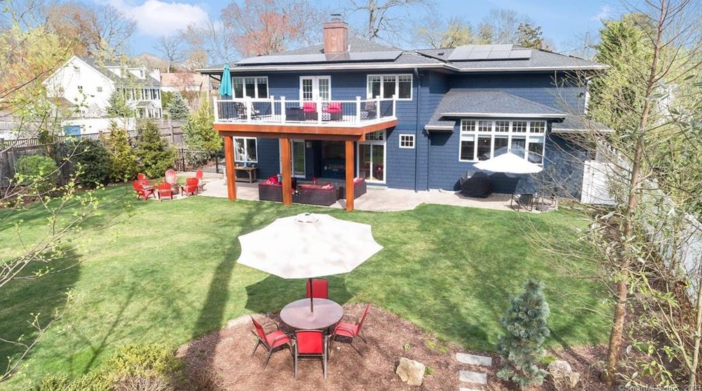 62 Morningside Dr, Greenwich, CT 06830