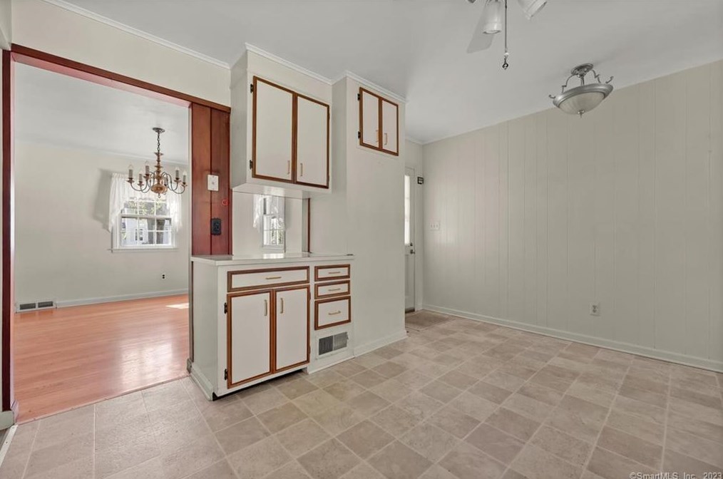 46 Hillside Ave, Tokeneke CT  06820-5010 exterior