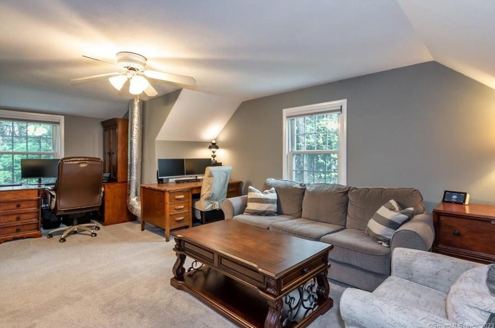 13 Beaverbrook Rd, Simsbury CT  06092-2702 exterior