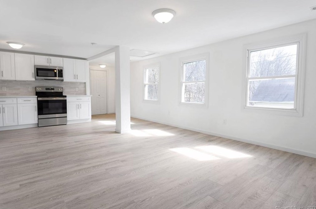 33 William St, Danbury CT  06810-7723 exterior