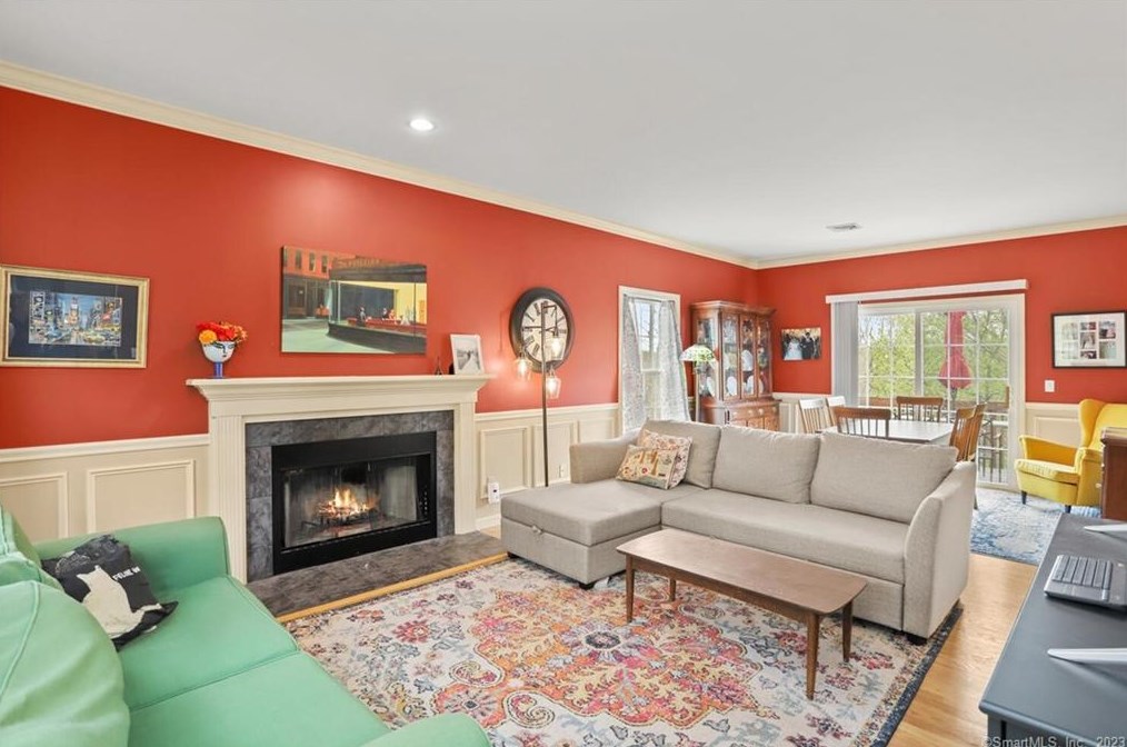 1625 James Farm Rd, Stratford CT  06614-1049 exterior