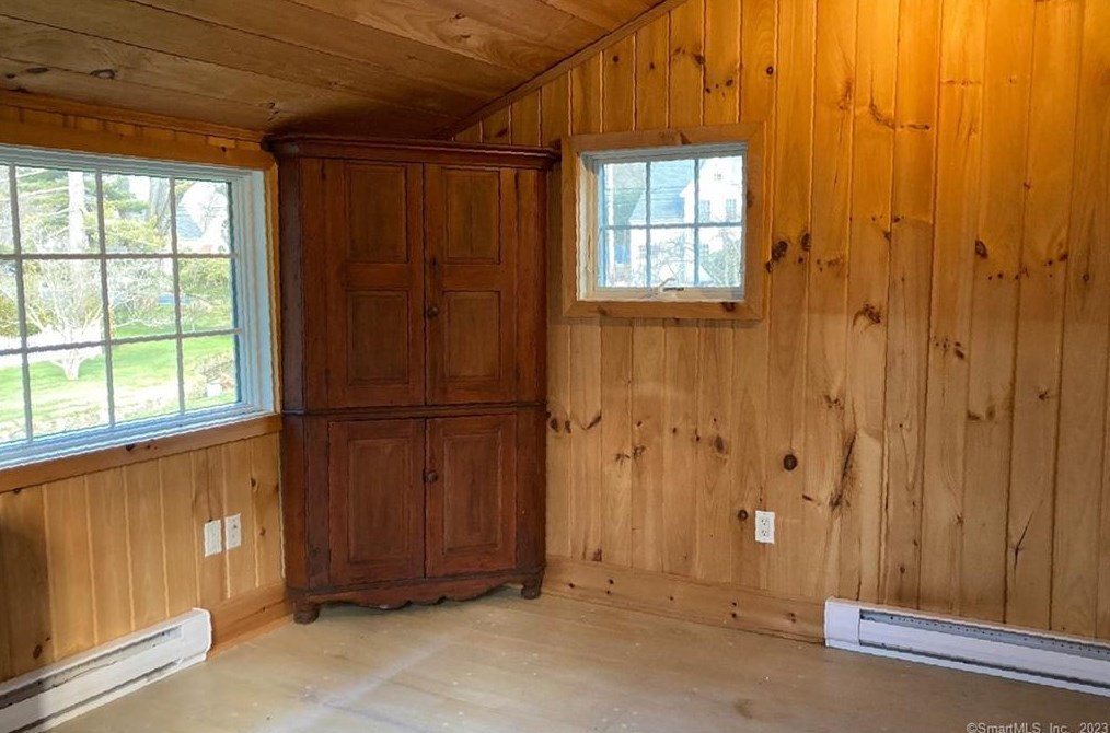55 Noroton Ave, Tokeneke CT  06820-5215 exterior