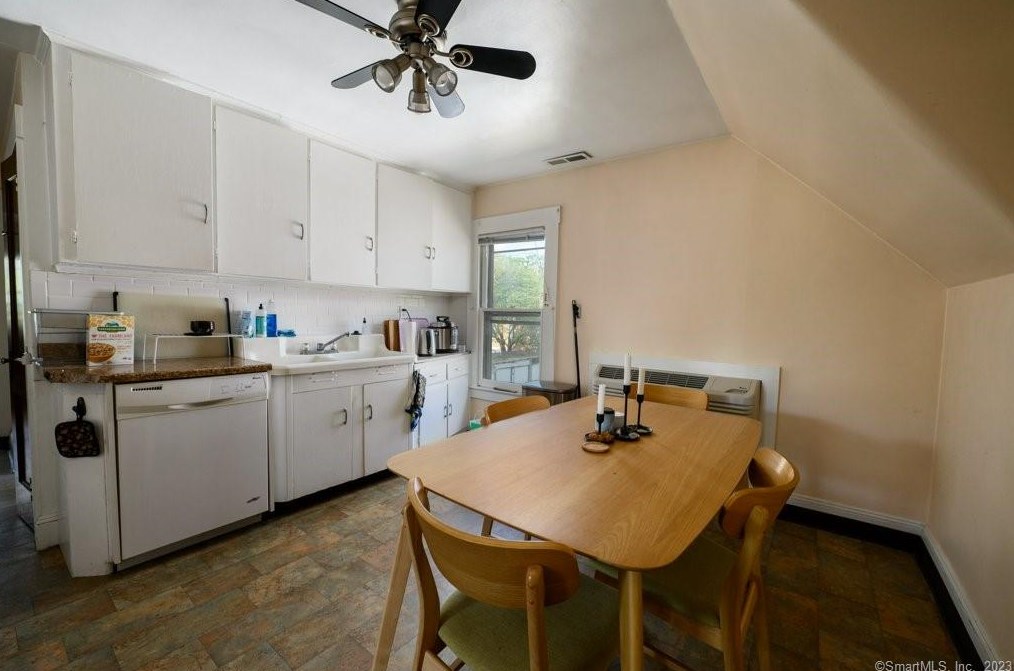 92 Lawrence St, New Haven CT 06525-2379 exterior