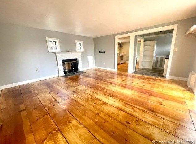 192 Pratt St, Winsted CT  06098-2053 exterior